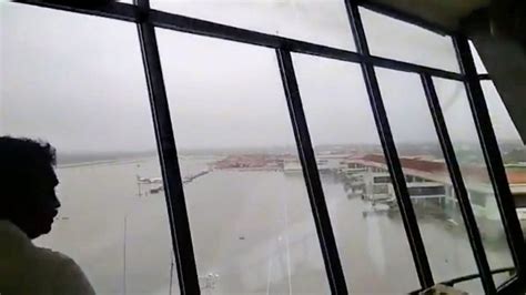 Kerala Rain Kochi Airport May Remain Shut For Another 10 Days Condé