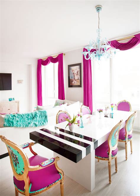 Interior Design: Barbie Dream House; Apartment That Looks Like Barbie