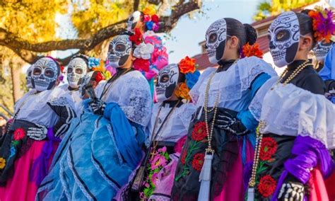 charter a private jet to the day of the dead festival in mexico