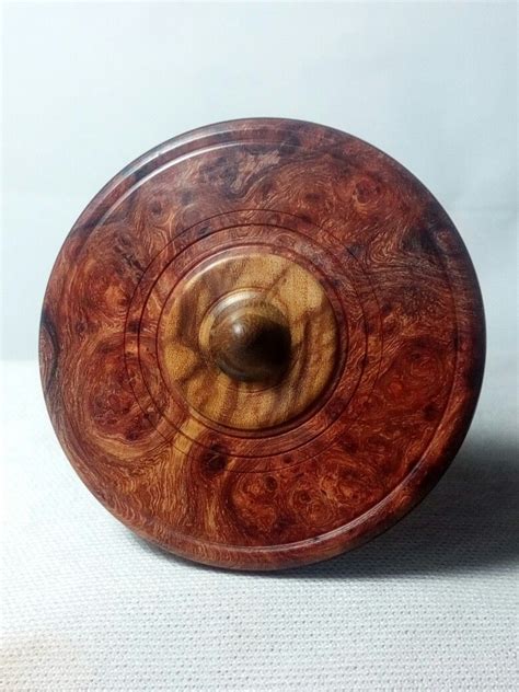 Our kitchen utensils & gadgets category offers a great selection of mortar & pestles and more. 巴花瘤和橄榄木的意外结合 (With images)