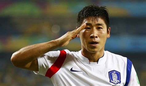 Beliau telah diberi gelaran supermokh kerana kecemerlanganya menjaringkan banyak gol dan kelicahannya sepanjang kariernya. 3 Pemain Asia Paling Tua di Pesta Sepak Bola Dunia 2018 ...