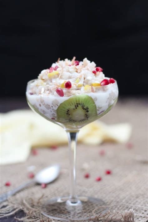 From the book totally vegetarian by toni fiore. VEGAN Coconut Rice Pudding with Mango and Kiwi | Easy ...