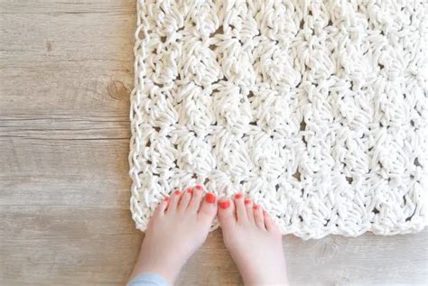 Crochet Bath Rug With Clothesline Rope Project The Homestead Survival