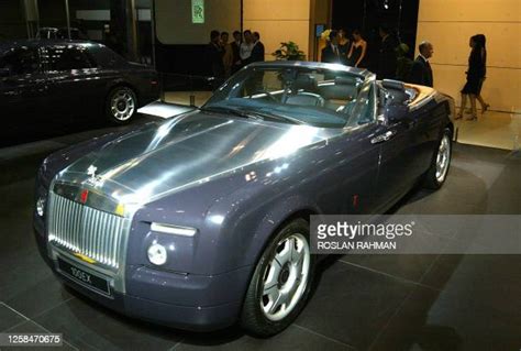 Rolls Royce Motor Cars Photos And Premium High Res Pictures Getty Images