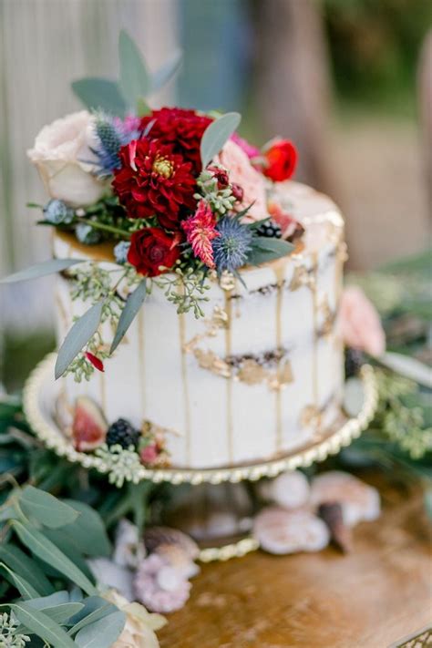 Pretty roses are the perfect accessory for your wedding cake. 108 best Blue and Red Wedding Colors images on Pinterest ...