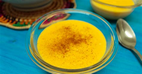 Com essas 50 receitas de canjica você poderá aproveitar essa delícia o ano todo, sentindo sempre o sabor das festas juninas, nos pratos doces e mingau de milho, curau, mugunzá, canjica… não interessa como você chama, o que importa mesmo é o sabor delicioso da mistura de grãos de milho. Canjica ou Curau de milho simples - Amando Cozinhar ...