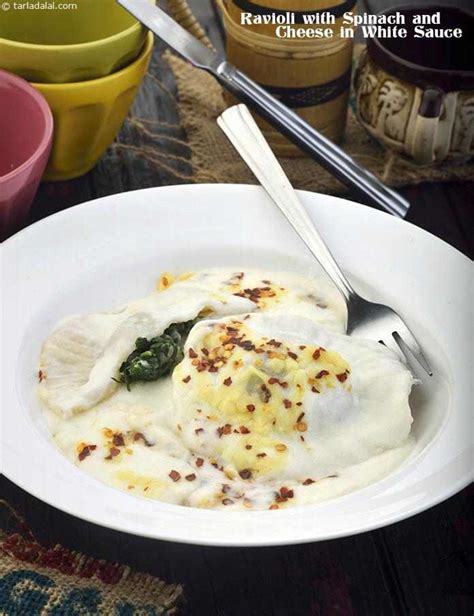 Ravioli With Spinach And Cheese In White Sauce Recipe By Tarla Dalal 40594