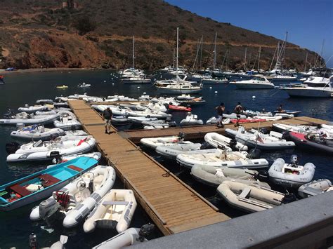 Two Harbors Catalina Island Isthmus California — Rinker Boat Company