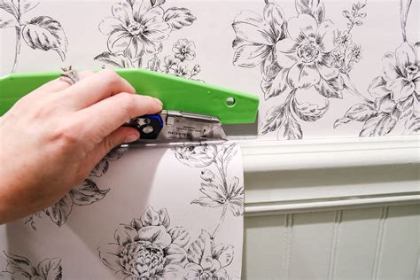 Beginners Guide To Hanging Wallpaper How To Hang Wallpaper Powder