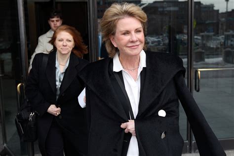 For Writer Patricia Cornwell New Civil Trial Not Worth Effort The