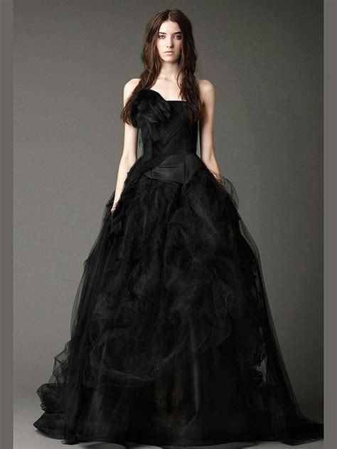 ♠le Défilé De La Robe Noire♣ Black Wedding Dresses Wedding Dresses
