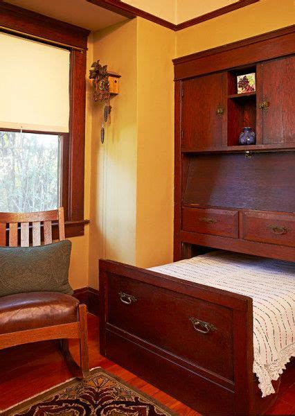 Pasadena Bungalow With Original Woodwork Built In Furniture Small