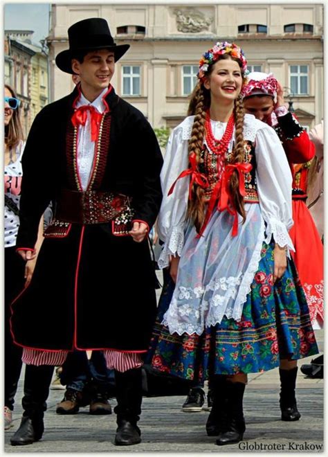 kraków poland photo © globtrotter kraków polish folk costumes polskie stroje ludowe