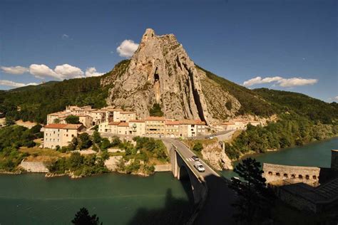 Visites Incontournables Dans Les Alpes De Haute Provence
