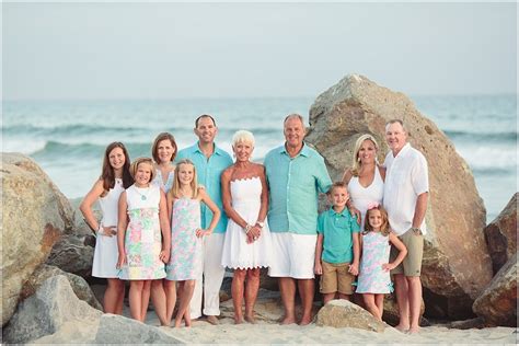 Best Colors For Family Beach Pictures
