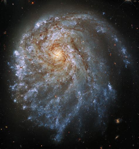 Esa Hubble Inspects A Contorted Spiral Galaxy