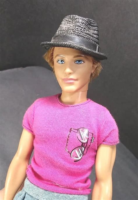 Barbie Fashionistas Ken Hottie Cutie Doll P
