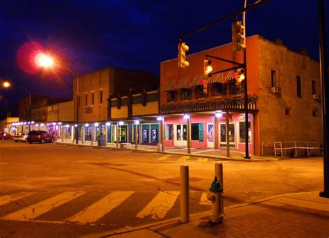 12 Small Alabama Towns Where Everyone Knows Your Name