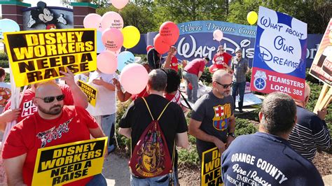 The walt disney world swan reserve (opening july 2021). Walt Disney World Workers Reach Deal for $15 Minimum Wage ...