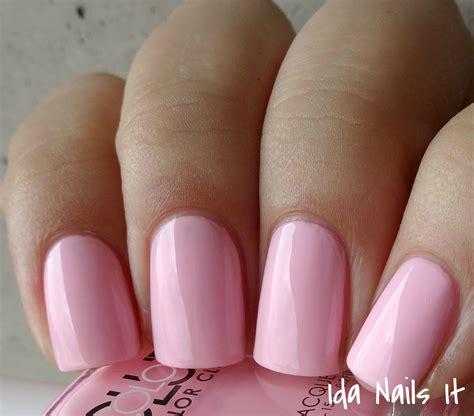 Color Club Feathered Hair Out To There Pale Pink Nails Coral Gel Nails Gel Nail Colors