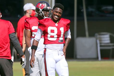 Many Feel Antonio Brown Will Make A Difference For The Bucs Bucs Nation