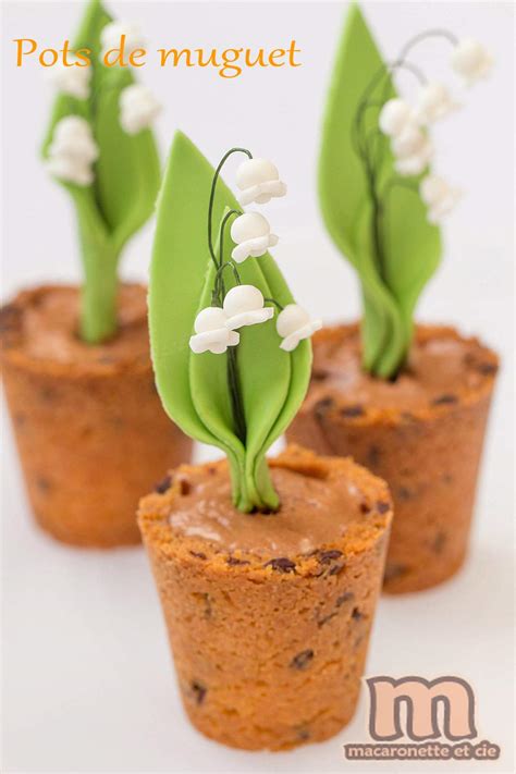 Libre pour usage commercial ✓ pas d'attribution requise ✓. Bon 1er mai - Pots de muguet en cookie et mousse chocolat - Macaronette et cie