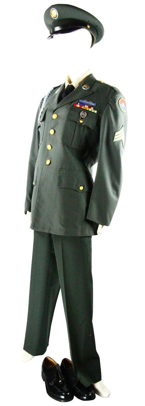 Sold Price Tom Hanks Screen Worn Forrest Gump Complete Class A