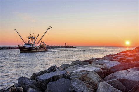 Fishing Boats Of Point Pleasant New Jersey Photograph By Bob Cuthbert