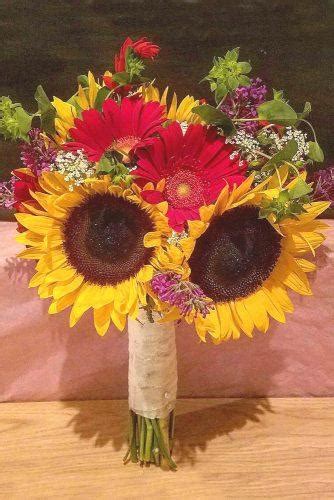 24 Brilliant Sunflower Wedding Bouquets For Happy Wedding