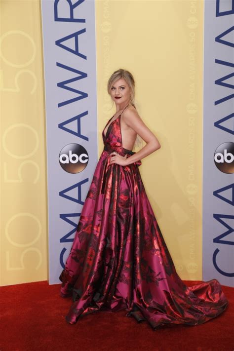 50th Annual Cma Awards Kelsea Ballerini Sounds Like Nashville