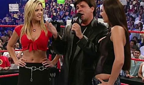 eight times wwe shocked the audience with lesbian storylines how often did they get it right