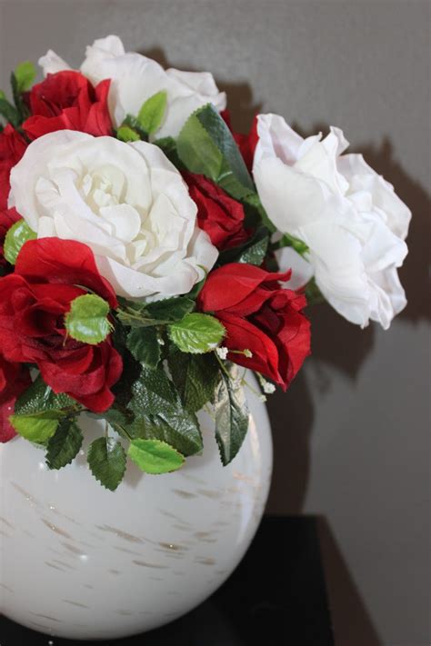 Creating A Rose Floral Arrangement For Valentines Day