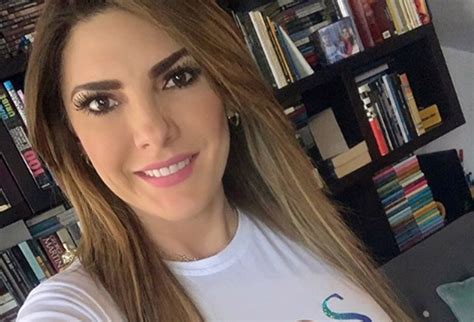 Ana Karina Soto Famosas Colombianas Se Filtran Videos íntimos La Mega En Vivo