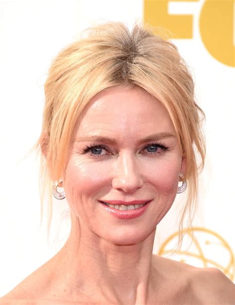 Naomi Watts Emmys 2015 Hair And Makeup On The Red Carpet Pictures