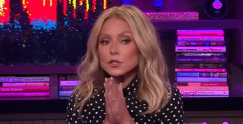 Live Kelly Ripa Teases Halloween Costume Showbizztoday