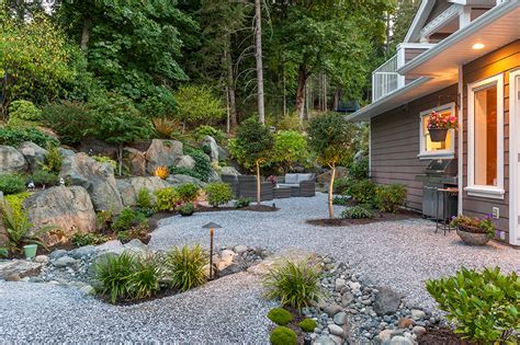 Xeriscaping is perhaps the best idea to have a beautiful garden and to use resources efficiently. Xeriscaped Landscape Design - Modern Home Victoria