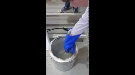 Never use dry ice or store dry ice in a place without ventilation. Watch this to find out what happens when you put flowers ...