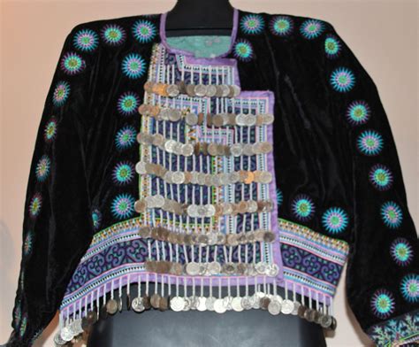 Embroidered Jacket : Extraordinary Hmong Thai Hand Embrodered ...