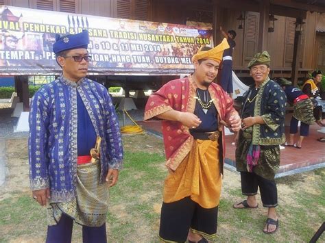 Paling tidak pun biar ada tengkolok. SUHAIZANNOH: FESTIVAL PENDEKAR DAN BUSANA TRADISI ...