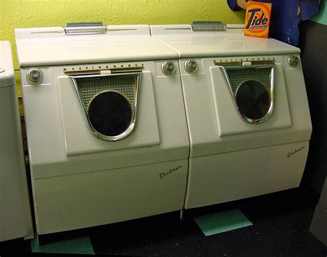 The other listed features of cooking meringues and drying films would have seemed good ideas, but drippings of the meringue mixture would have generated a dreadful smell and would have been difficult to clean up. Automatic Washer Member Picture Viewer | Vintage ...