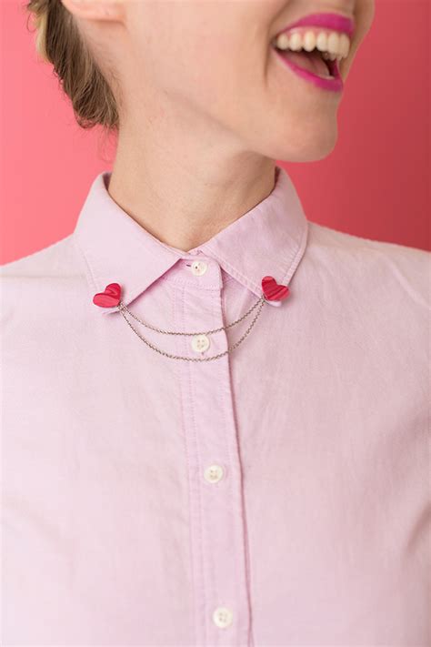 Valentines Day Heart Collar Pin