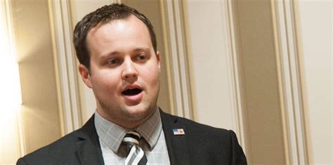Josh duggar turned the life of a hollywood dj upside down by apparently jacking his pic for his okcupid profile. Josh Duggar Demands Ashley Madison Stolen Pic Lawsuit Be ...
