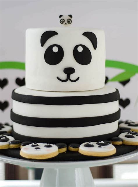 Panda Bear Cake From A Party Like A Panda Birthday Party On Karas