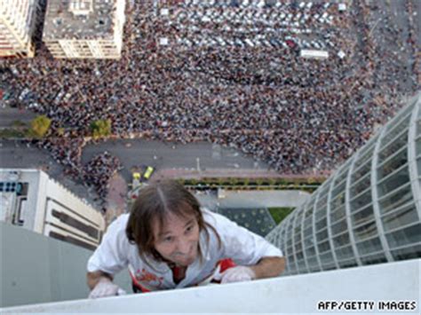 The epa archive grows by an average of 1,300 pictures daily. Monday's Connector of the Day: Alain Robert - Connect the ...