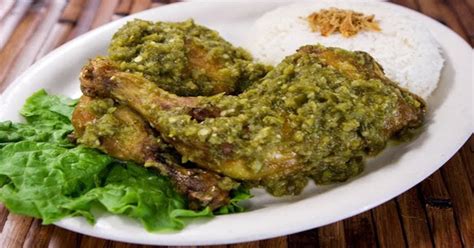 Santap ayam bakar bersama keluarga dirumah tak lengkap rasanya tanpa sambal yang pas dan enak dilidah. AYAM BAKAR SAMBAL