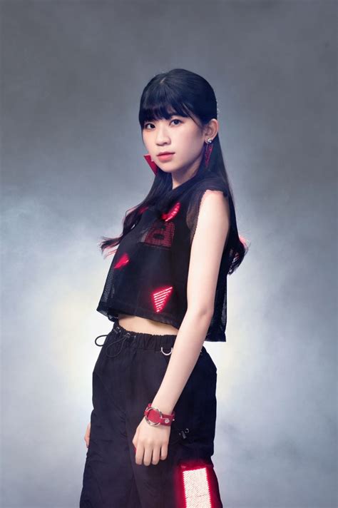 Посмотрите твиты по теме «#manaka» в твиттере. ロイヤリティフリー Manaka Little Glee Monster 壁紙 - 感フザ米