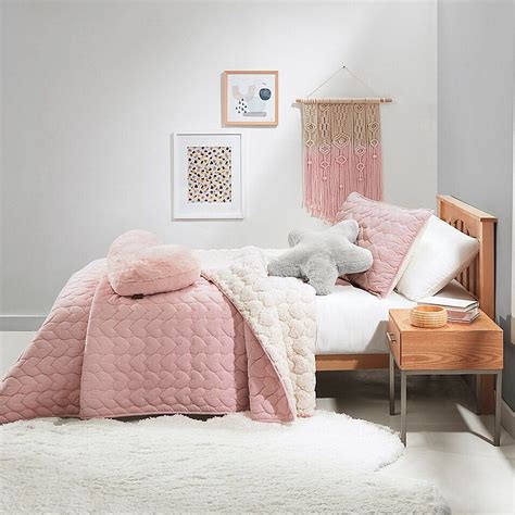 Ugg Millie Heart Quilt Set In Pink Bed Bath And Beyond Pink Bedding