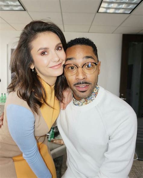 Nina Dobrev With Tone Bell From Fam Patroa Mulher Patrão