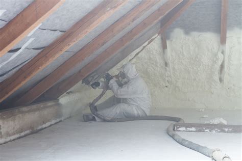 Jul 17, 2020 · spray foam is available in two types: Spray Foam Insulation Grand Rapids | Upgrade Your Attic Insulation