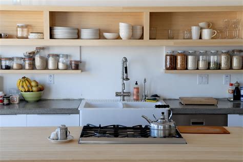 20 Beautiful Kitchens With Floating Shelves Housely